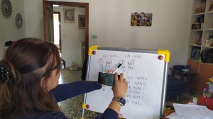 Maestra Claudia al lavoro